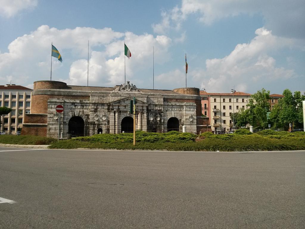 指南针住宿加早餐旅馆 维罗纳 外观 照片